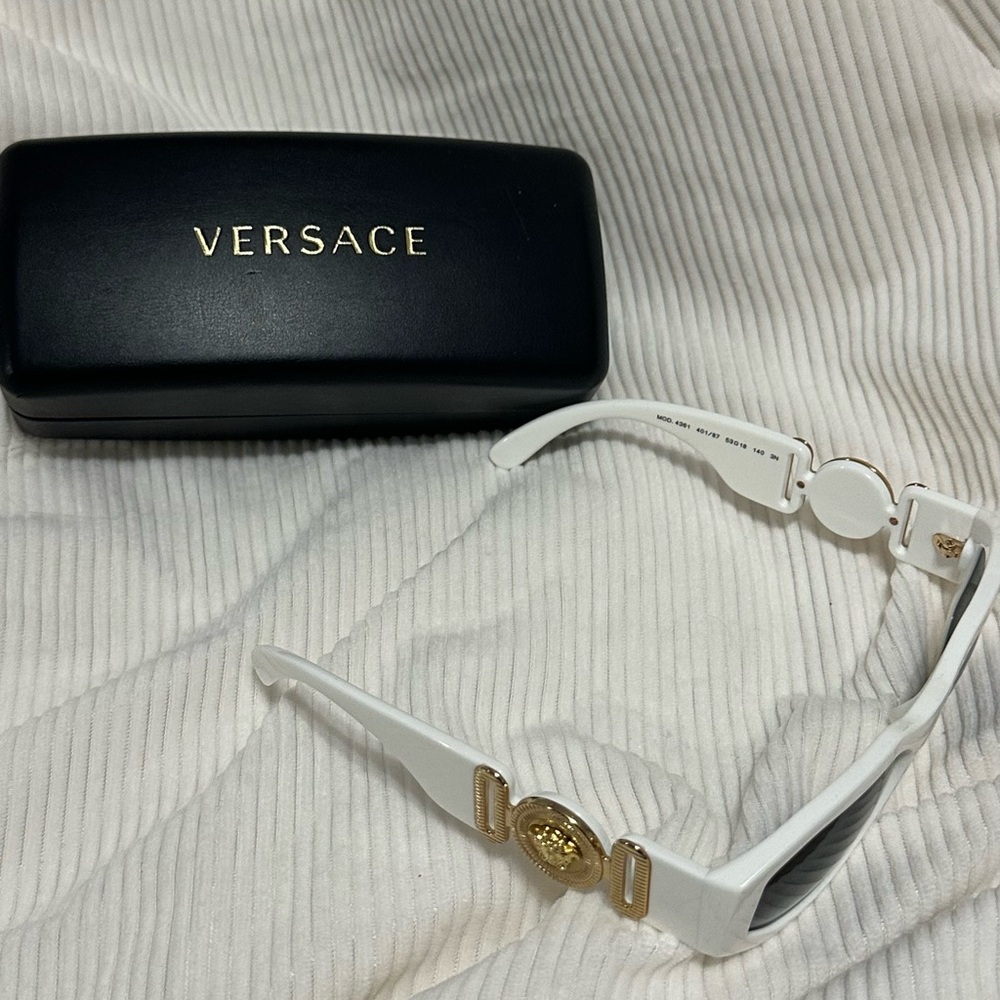 Versace Medusa Biggie Sunglasses - Picture 3 of 5